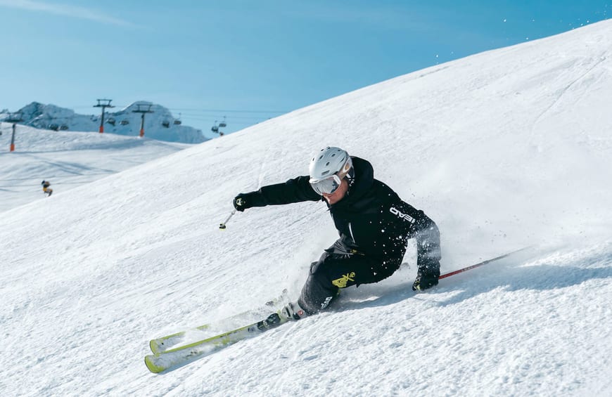 Real-time skiing analysis and audio coaching