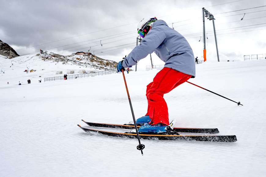 Real-time skiing analysis and audio coaching